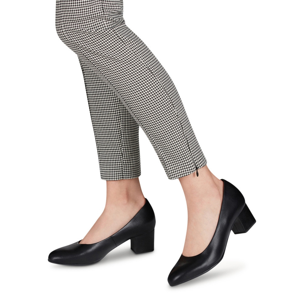 detail Dámské lodičky TAMARIS TAM-10100017-W0 černá