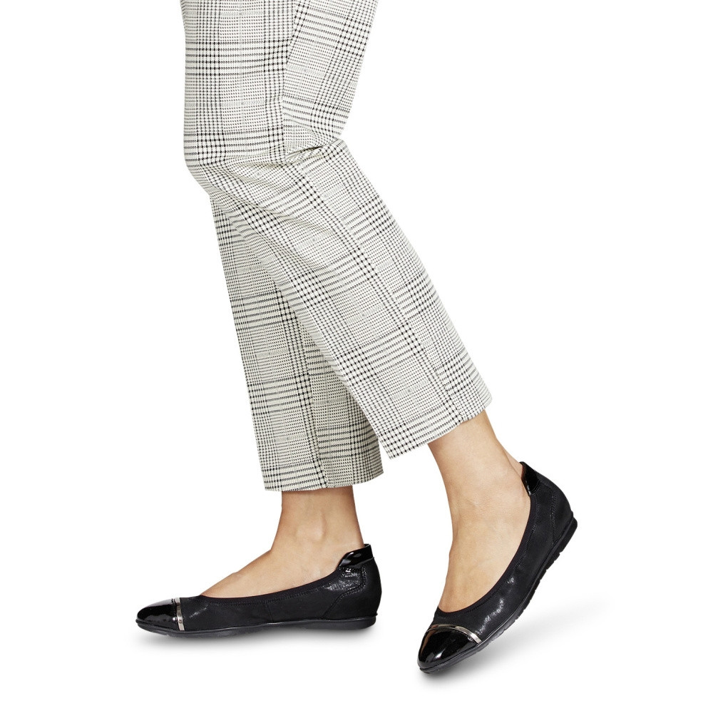 detail Dámské baleríny TAMARIS TAM-10100877-S1 černá