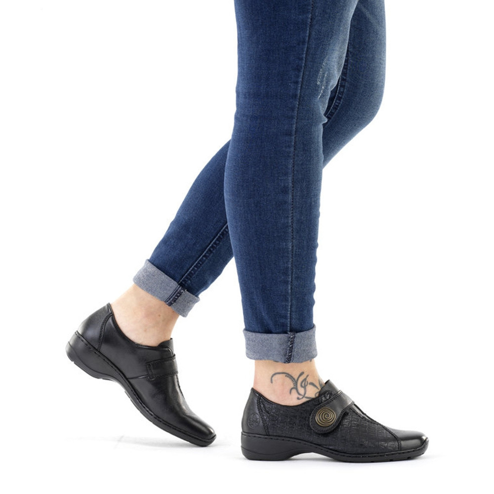 detail Dámské polobotky RIEKER 58370-00 černá W2