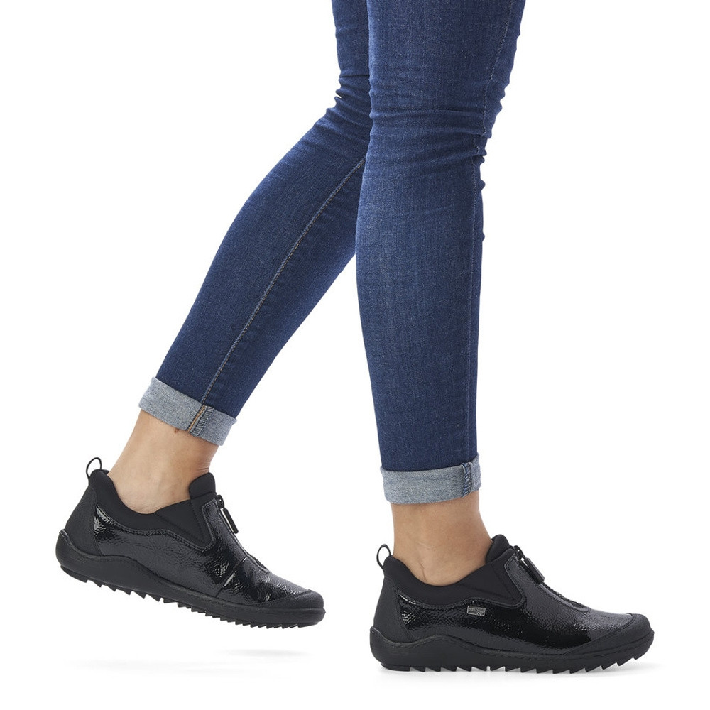 detail Dámské tenisky REMONTE RIE-10101589-W1 černá