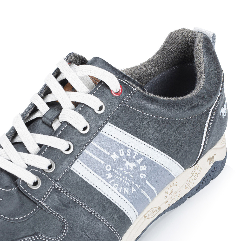 detail Pánské polobotky MUSTANG 4106317-200 šedá W4