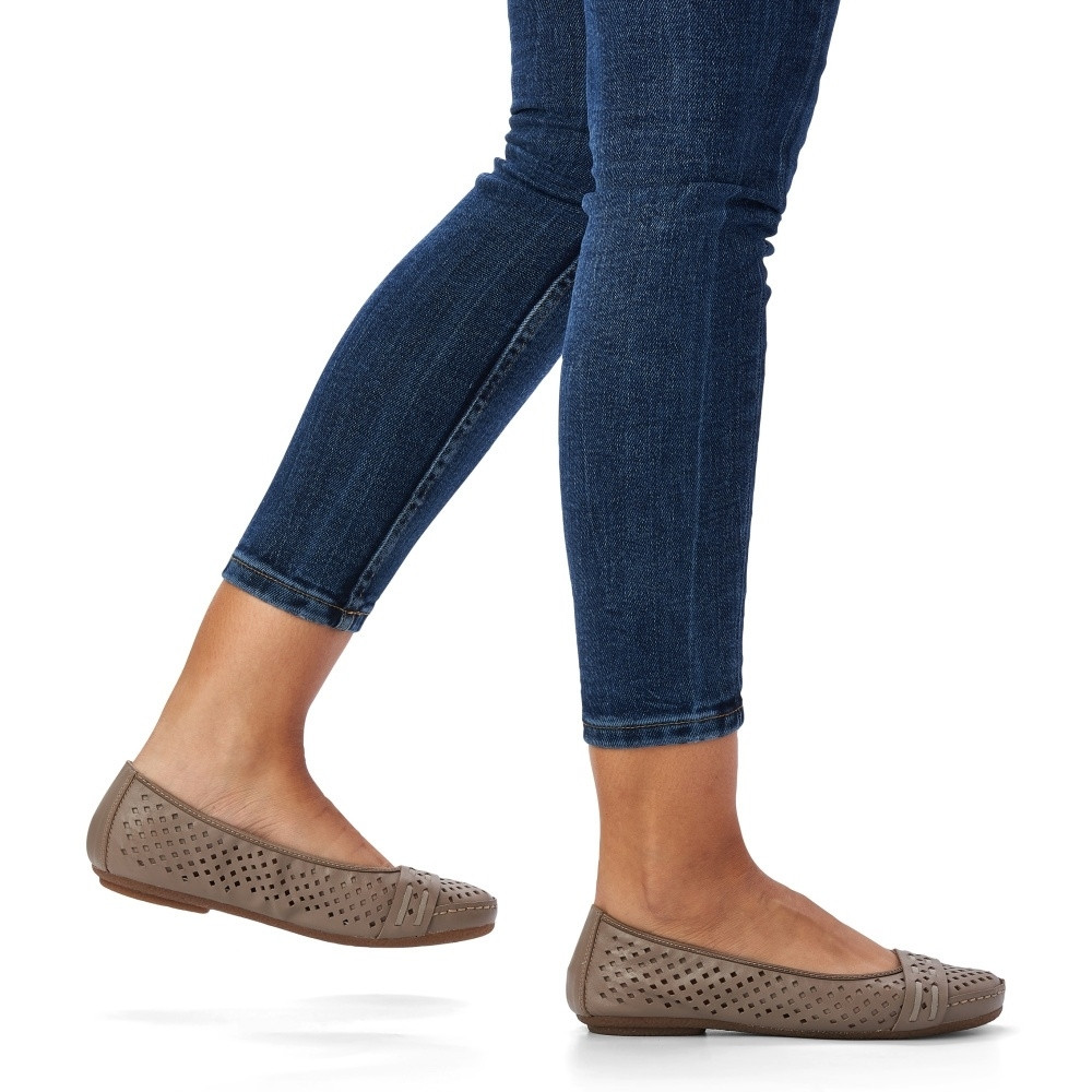 detail Dámské baleríny RIEKER RIE-10101877-S3 béžová