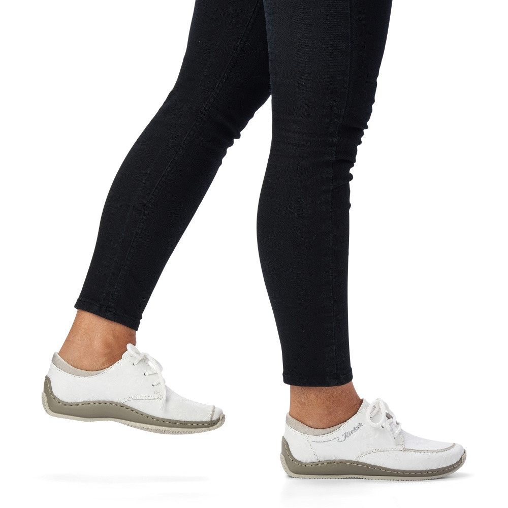 detail Dámské polobotky RIEKER RIE-10102072-S3 bílá