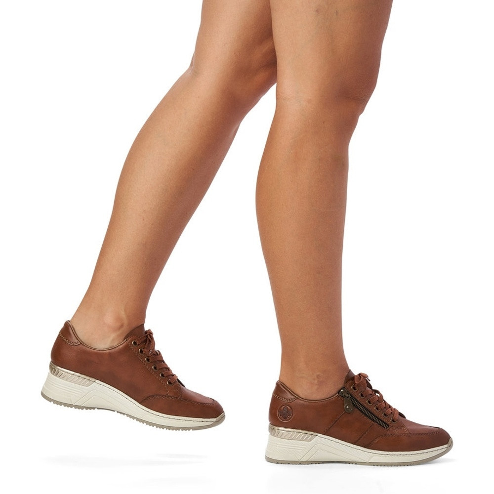 detail Dámské tenisky RIEKER N4322-25 hnědá S2