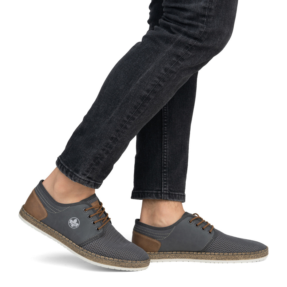 detail Pánské polobotky RIEKER B5249-45 šedá S5