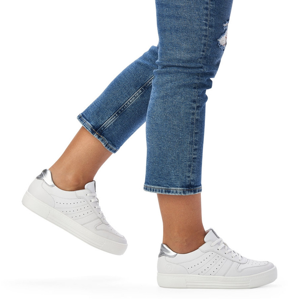 detail Dámské tenisky REMONTE RIE-10102340-S2 bílá