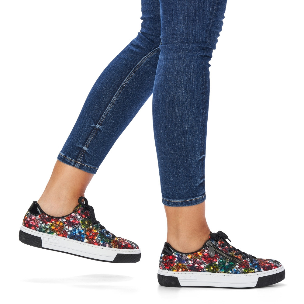 detail Dámské tenisky RIEKER L88L1-90 černá W2