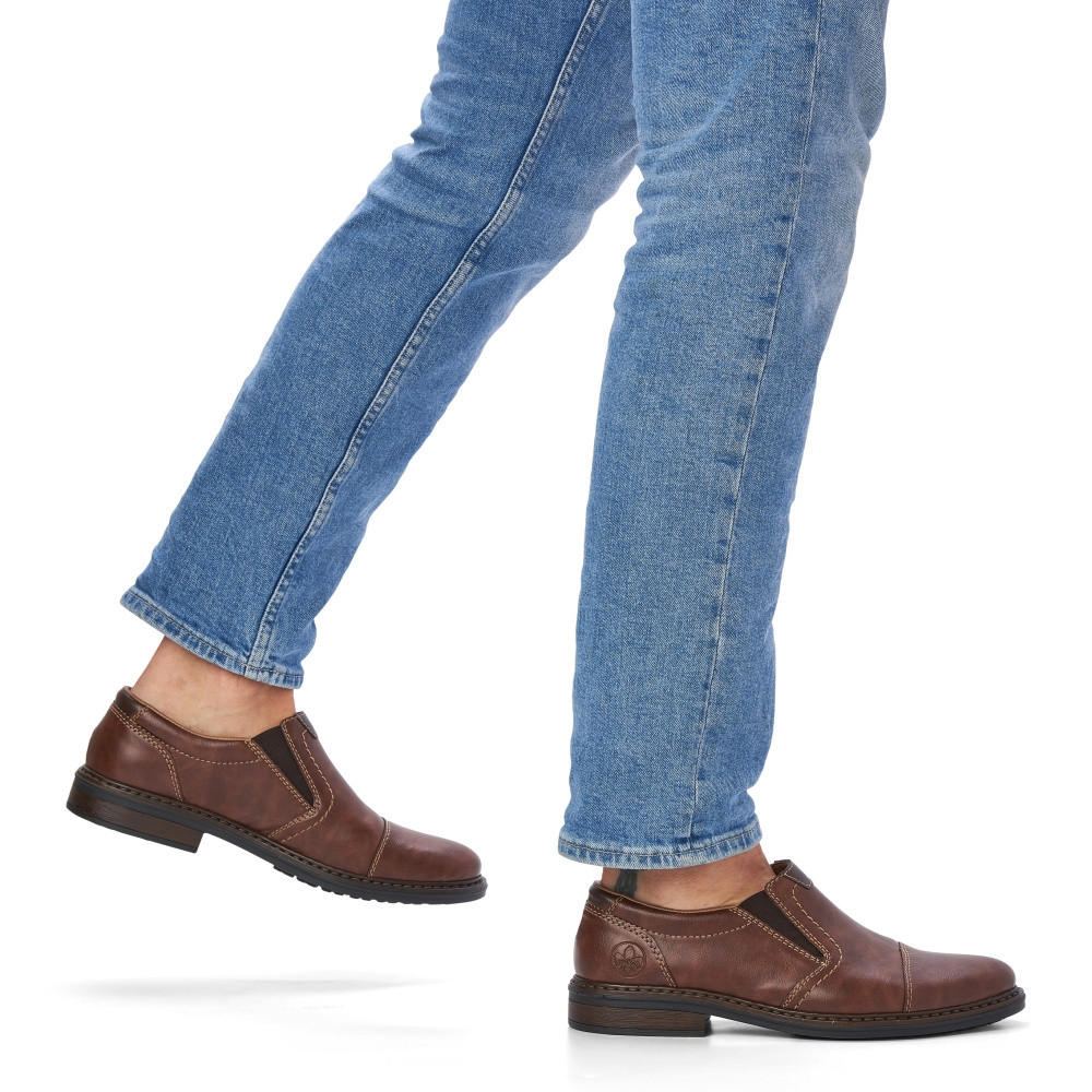 detail Pánské mokasíny RIEKER 17659-24 hnědá W4