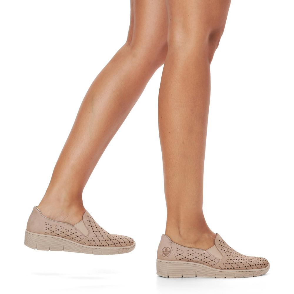 detail Dámské mokasíny RIEKER 53795-60 béžová S4