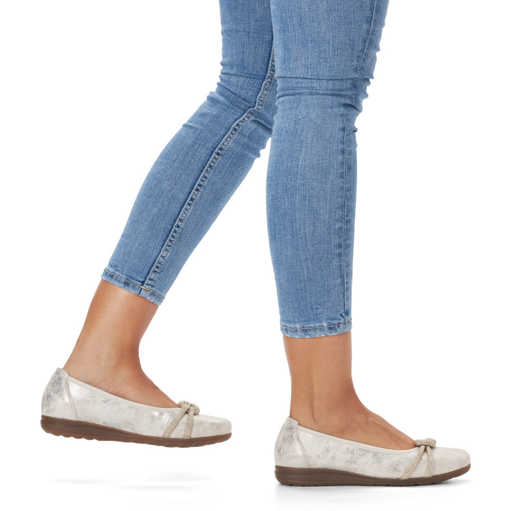 detail Dámské baleríny RIEKER L9368-60 zlatá S3