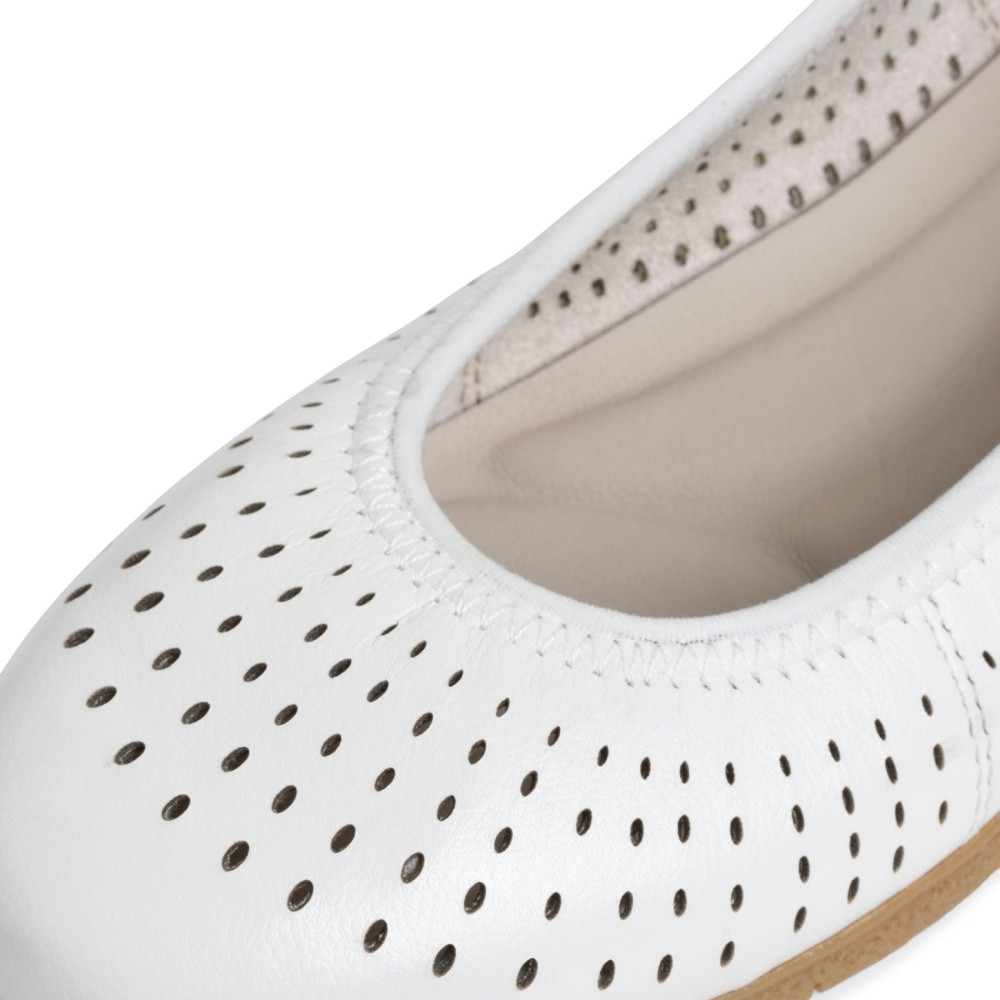 detail Dámské baleríny TAMARIS 82101-20-108 bílá S3