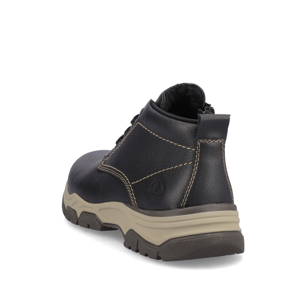 detail Pánská kotníková obuv RIEKER 31201-00 černá W3