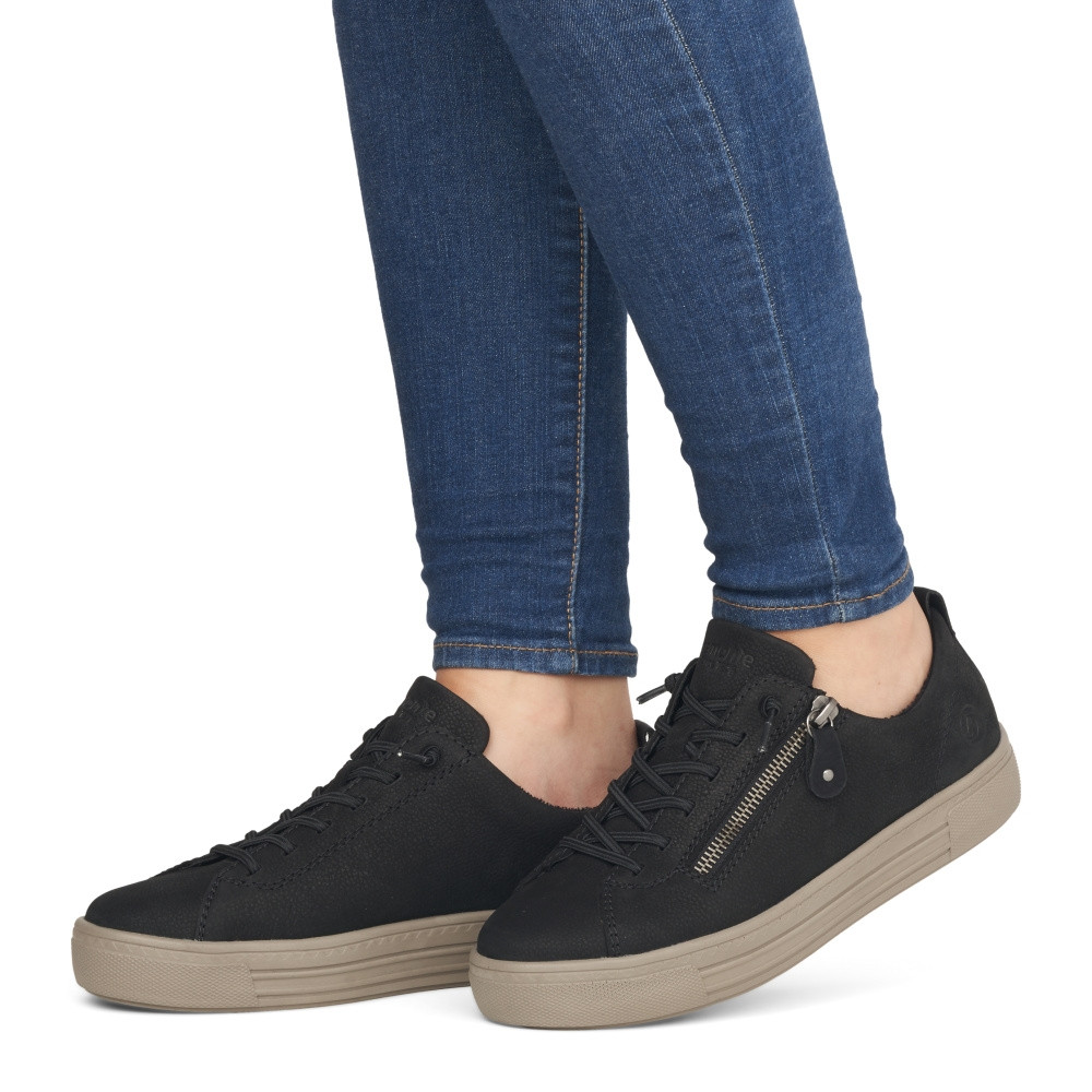 detail Dámské tenisky REMONTE D0918-01 černá W3