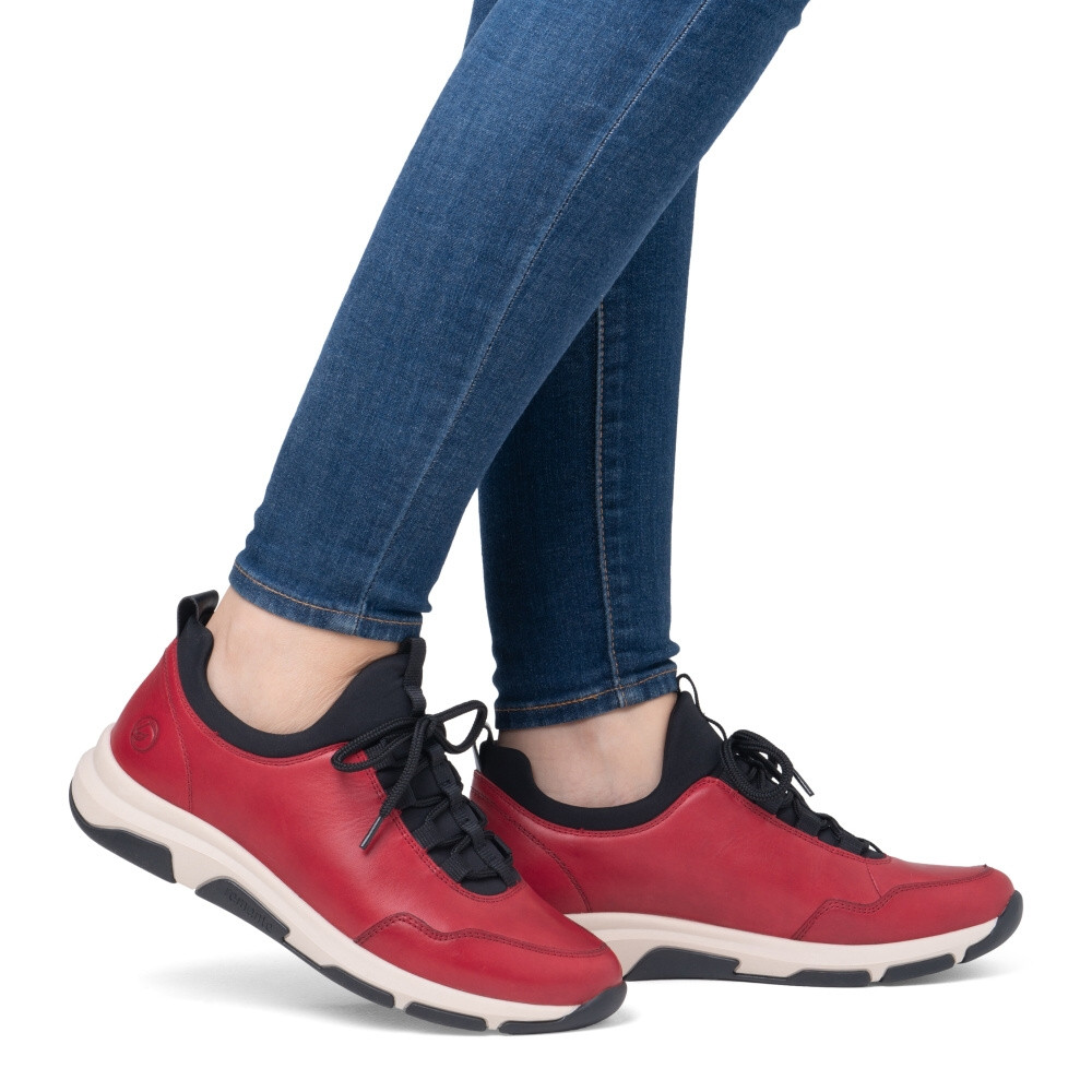 detail Dámské tenisky REMONTE D1S00-33 červená W4