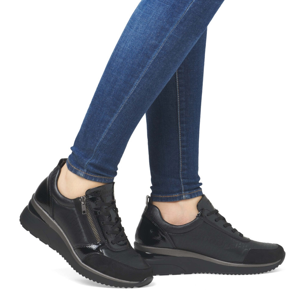 detail Dámské tenisky REMONTE D2401-06 černá W5