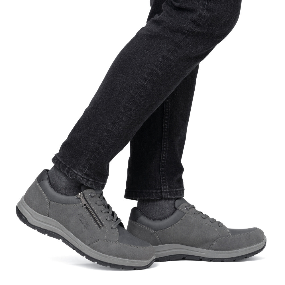 detail Pánské polobotky RIEKER 03600-45 šedá W4