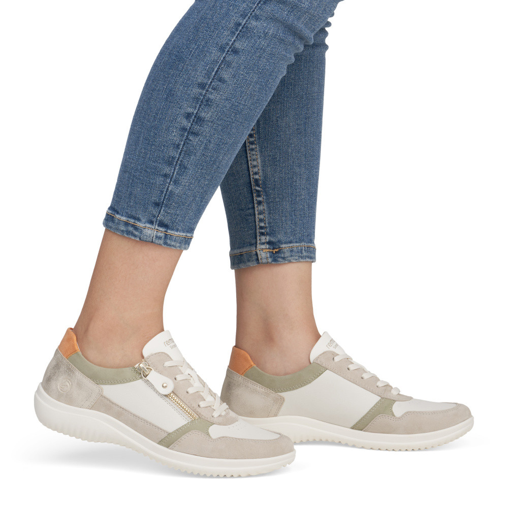 detail Dámské tenisky REMONTE D1E06-80 bílá S5