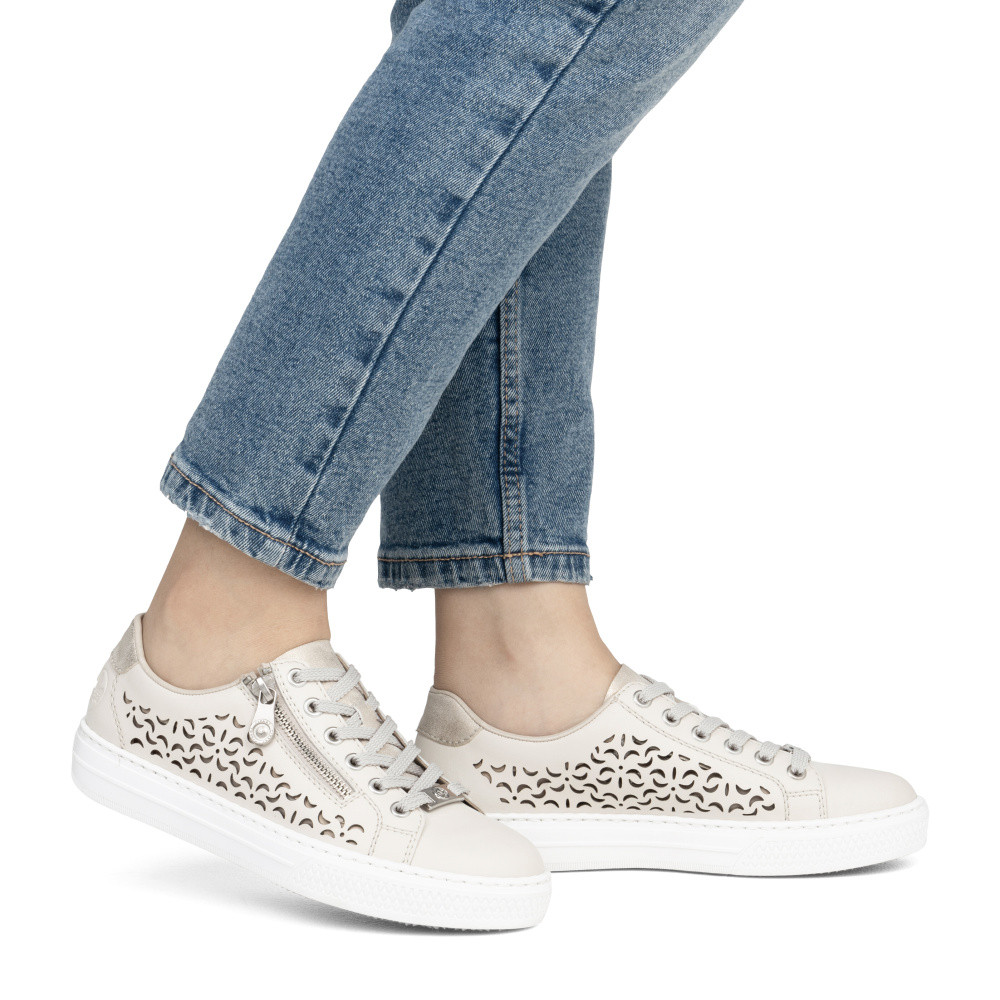 detail Dámske tenisky RIEKER L5904-60 béžová S5