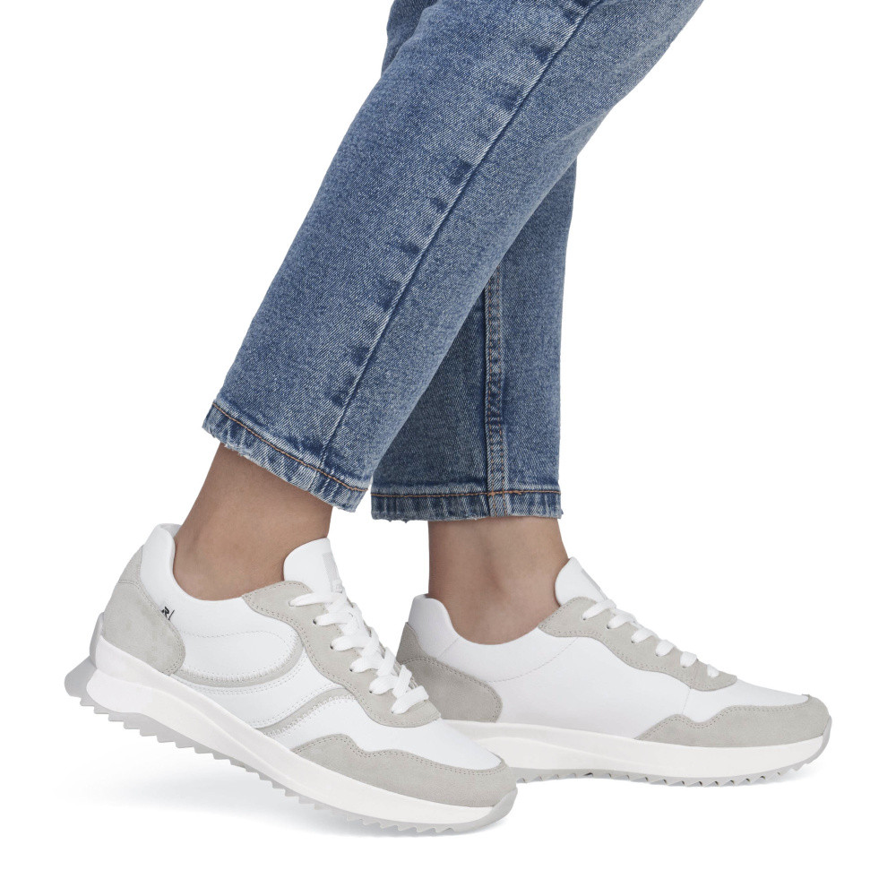 detail Dámské tenisky RIEKER W1302-83 bílá S5