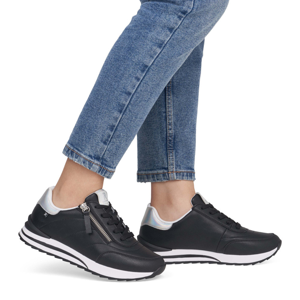 detail Dámské tenisky RIEKER W2402-00 černá S5