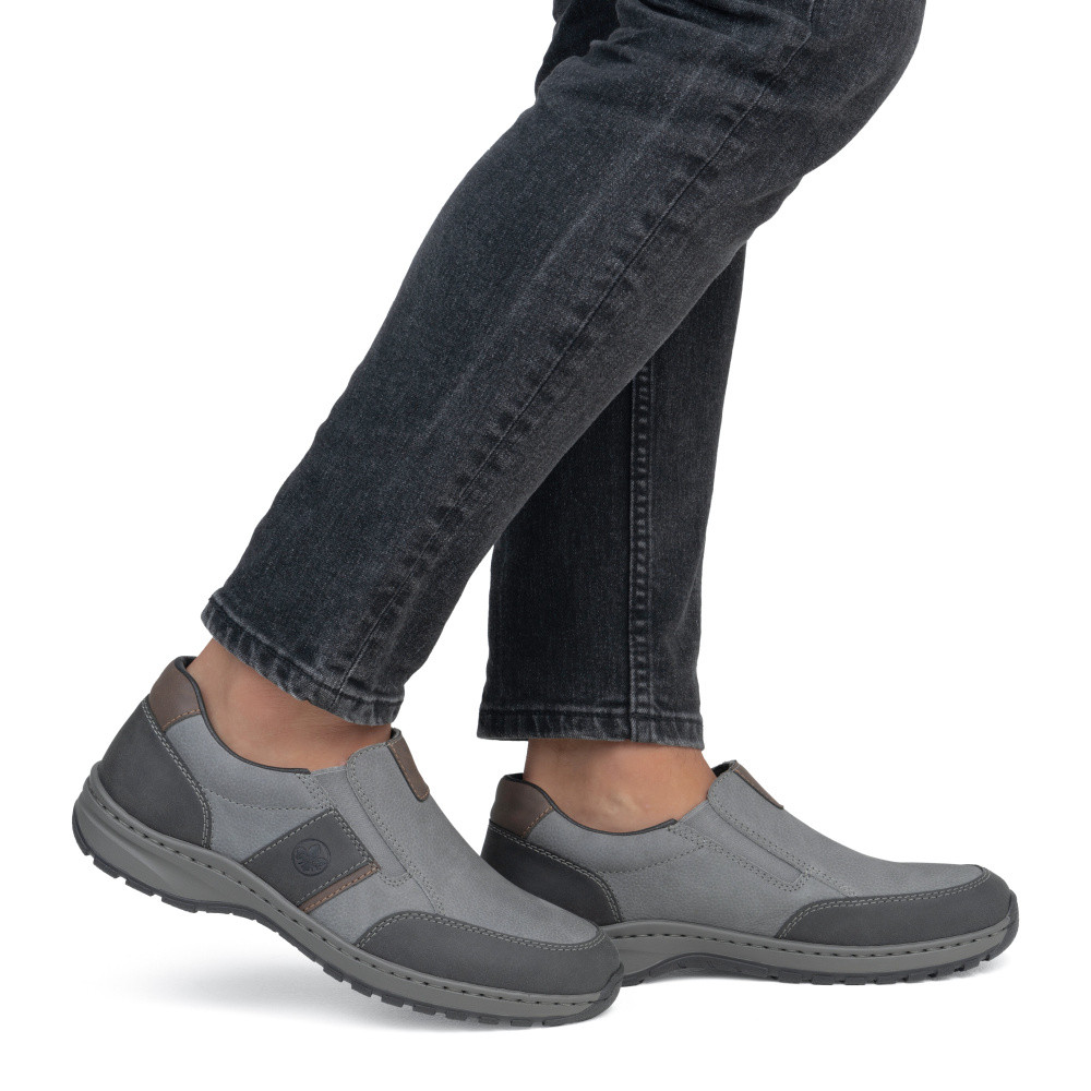 detail Pánske mokasíny RIEKER 03356-40 sivá S5