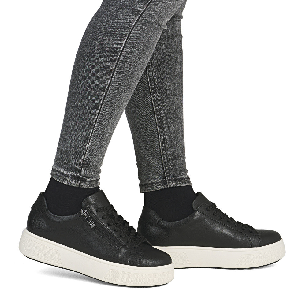 detail Dámske tenisky RIEKER M7701-00 čierna W5