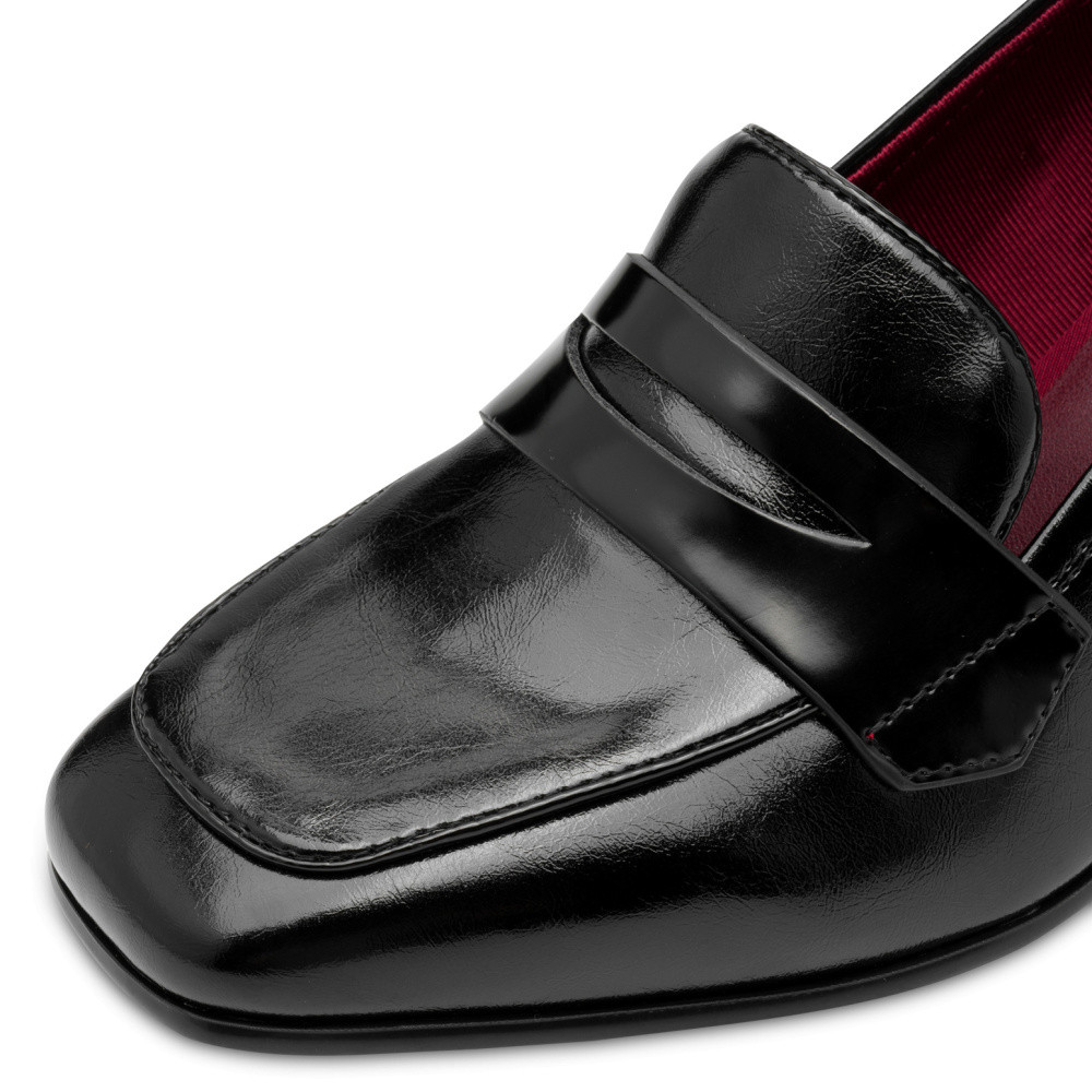 detail Dámské mokasíny TAMARIS 24466-45-007 černá W5