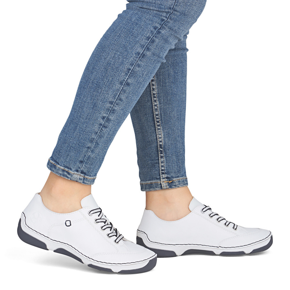 detail Dámské polobotky RIEKER 55901-80 bílá S6