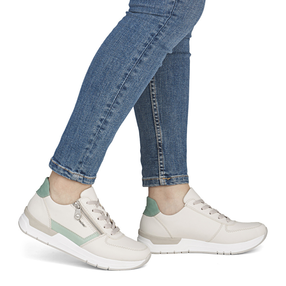 detail Dámské tenisky RIEKER 58902-60 béžová S6