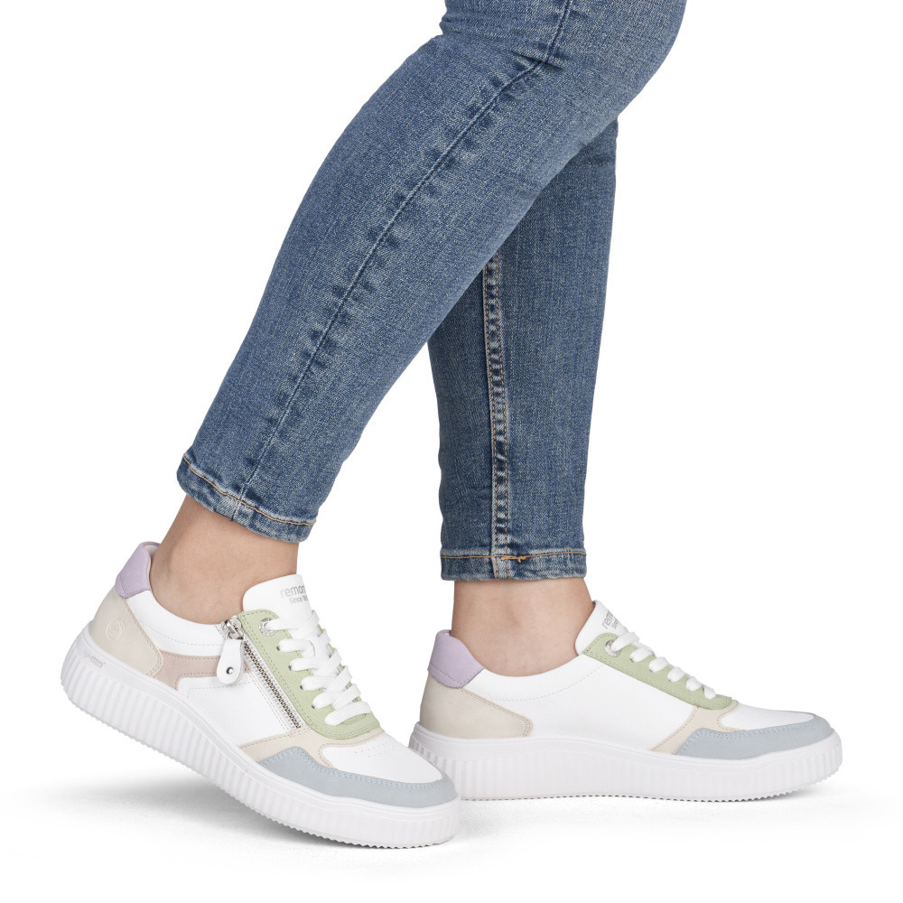 detail Dámské tenisky REMONTE D3E05-82 bílá S6