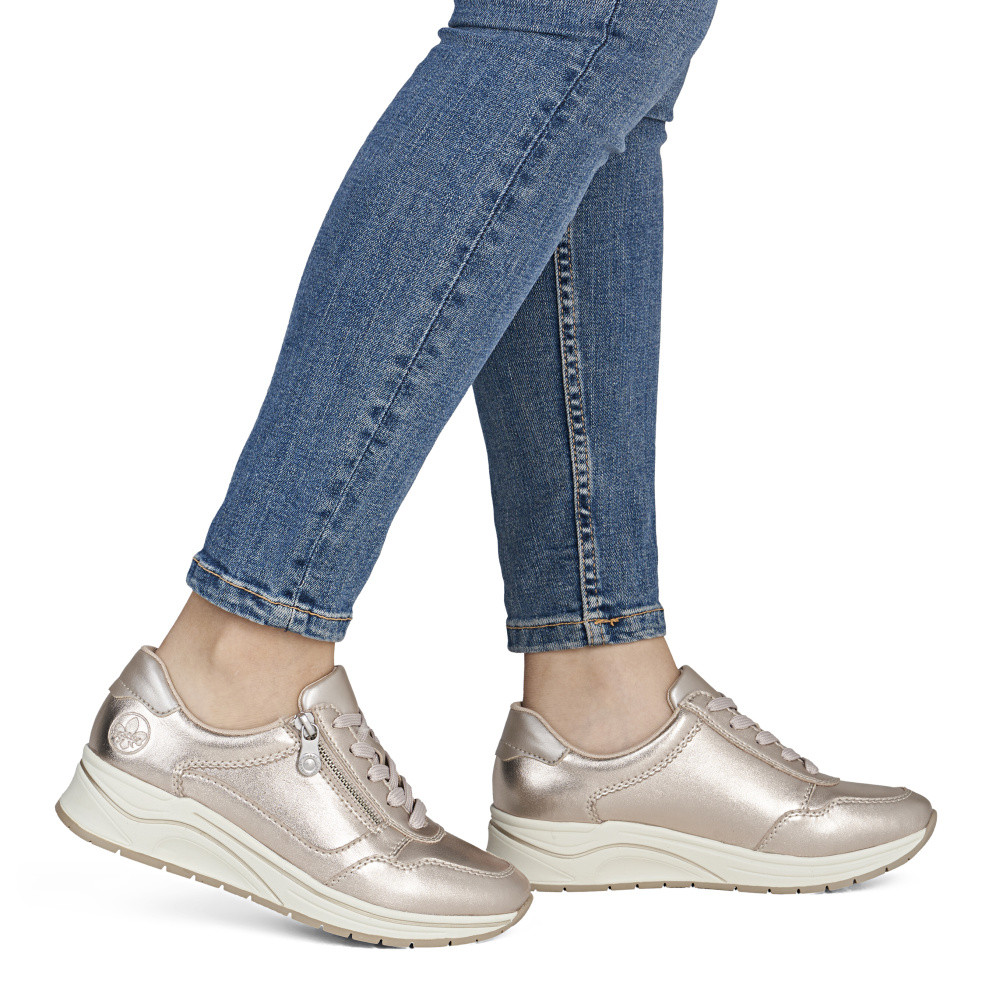 detail Dámské tenisky RIEKER N9501-90 zlatá S6