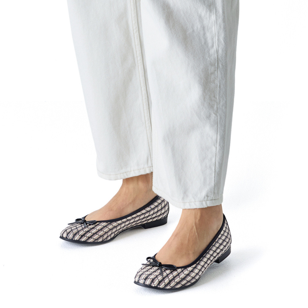 detail Dámské baleríny TAMARIS 22134-46-098 černá S6