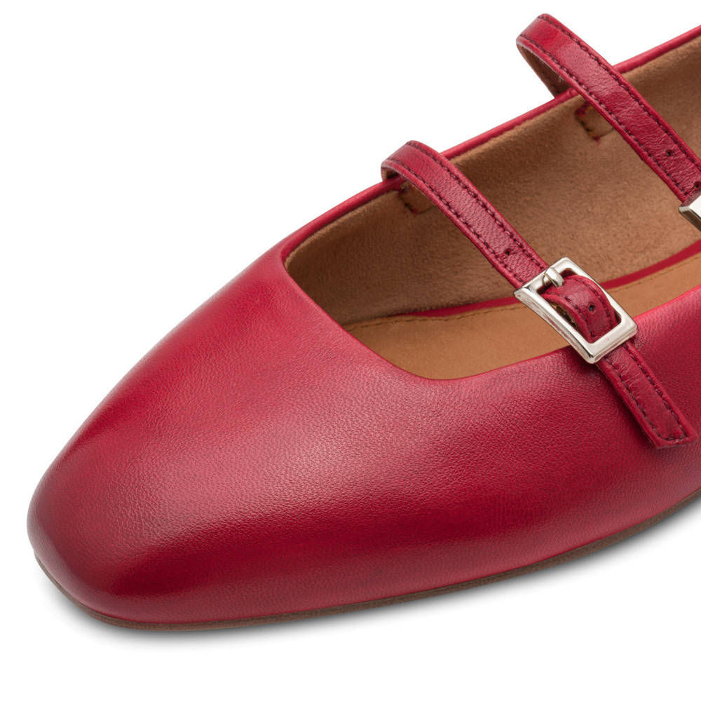 detail Dámské baleríny TAMARIS 22142-44-500 červená S6