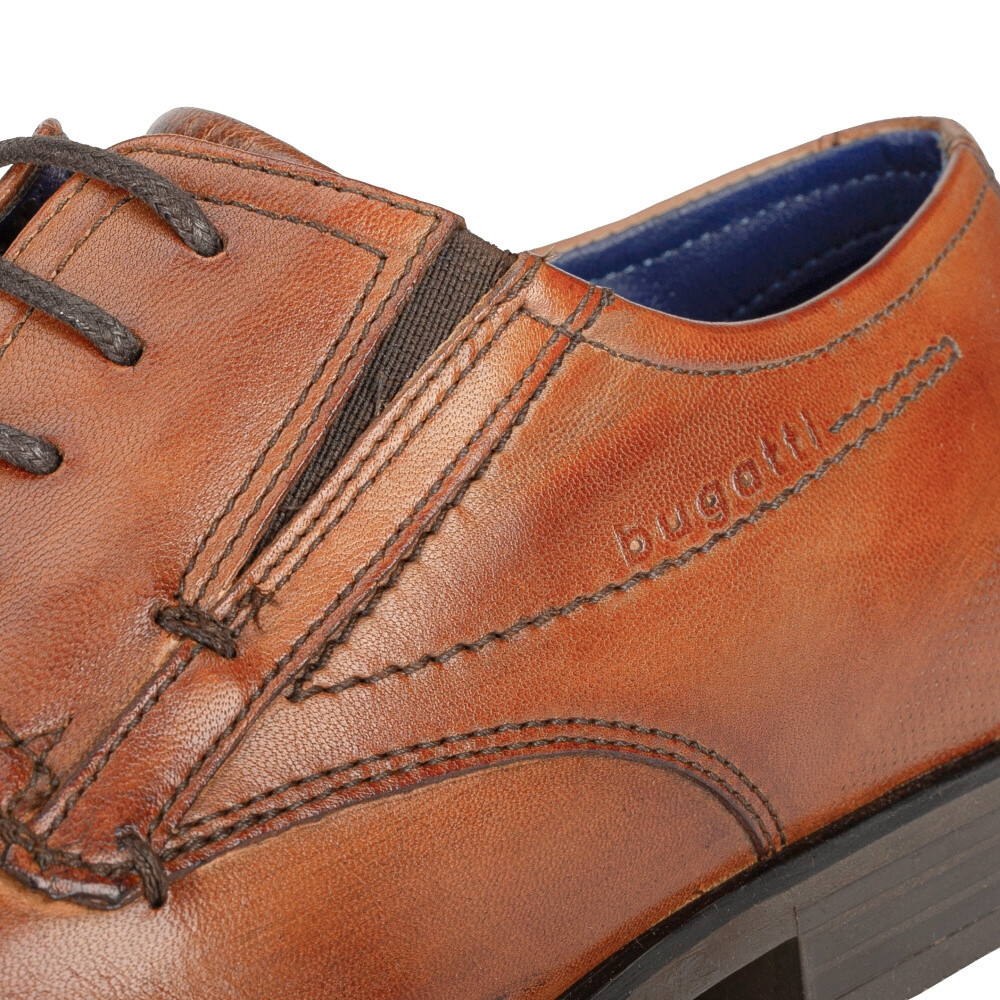 detail Pánské polobotky BUGATTI 19605-6300 hnědá W4