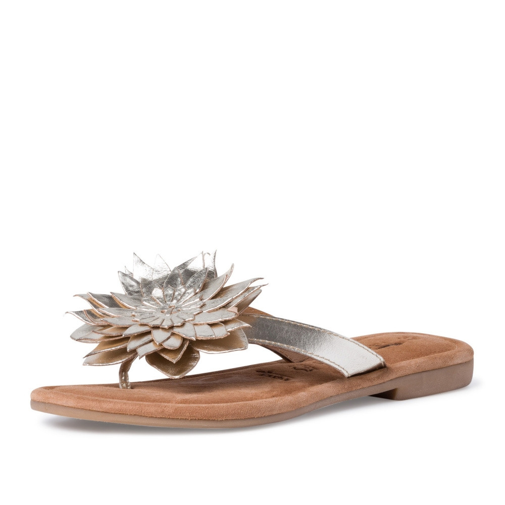 detail Dámské žabky TAMARIS 27131-36-909 zlatá S1