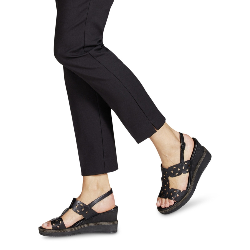 detail Dámské sandály TAMARIS 28332-26-001 černá S1