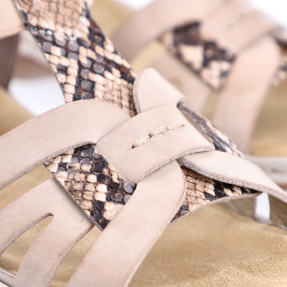 detail Dámské sandály RIEKER 65918-63 béžová S2