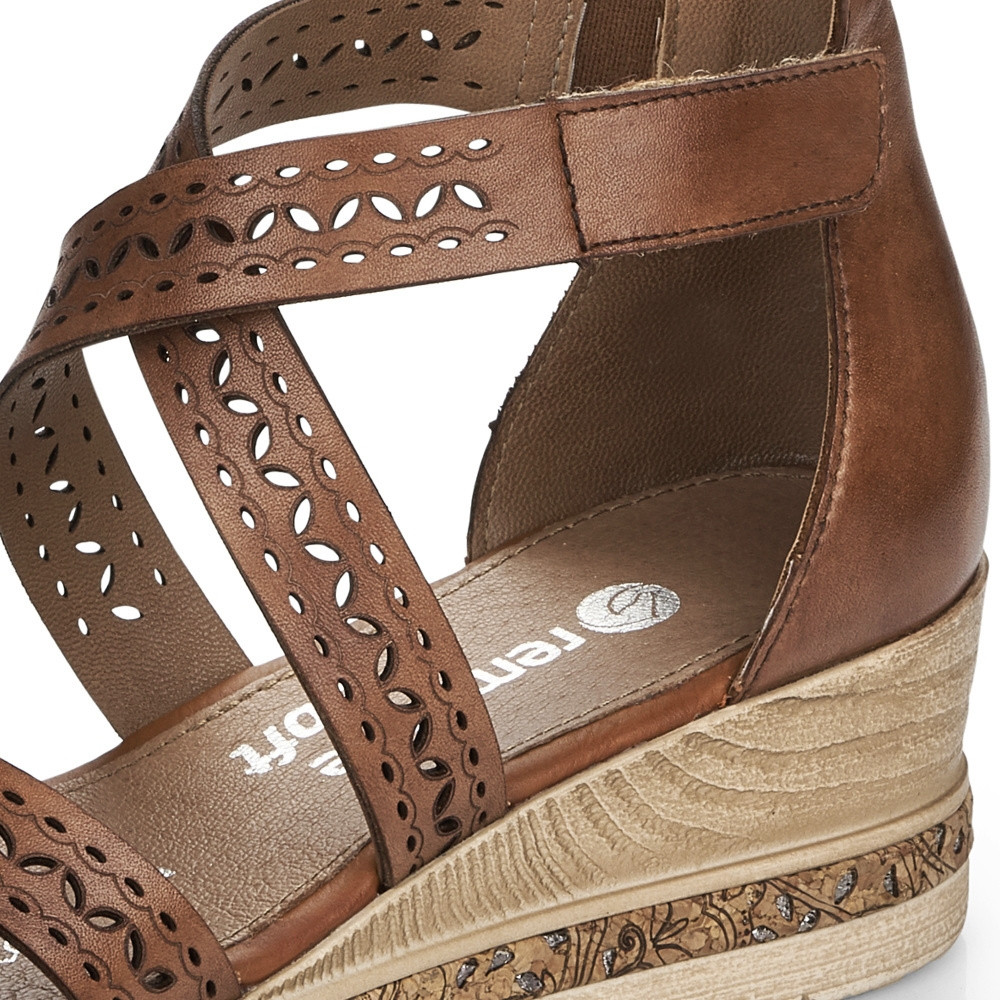 detail Dámské sandály REMONTE RIE-10201075-S3 hnědá