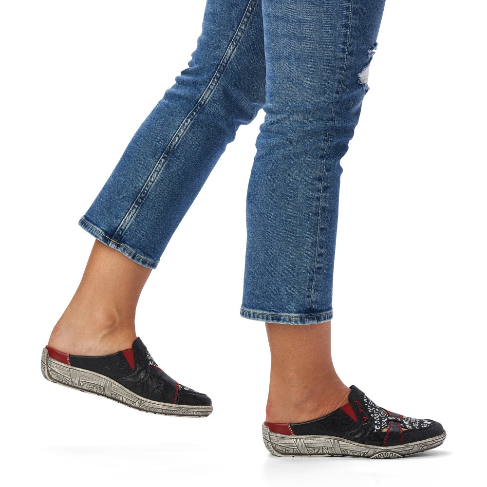 detail Dámské nazouváky REMONTE RIE-10201092-S2 černá