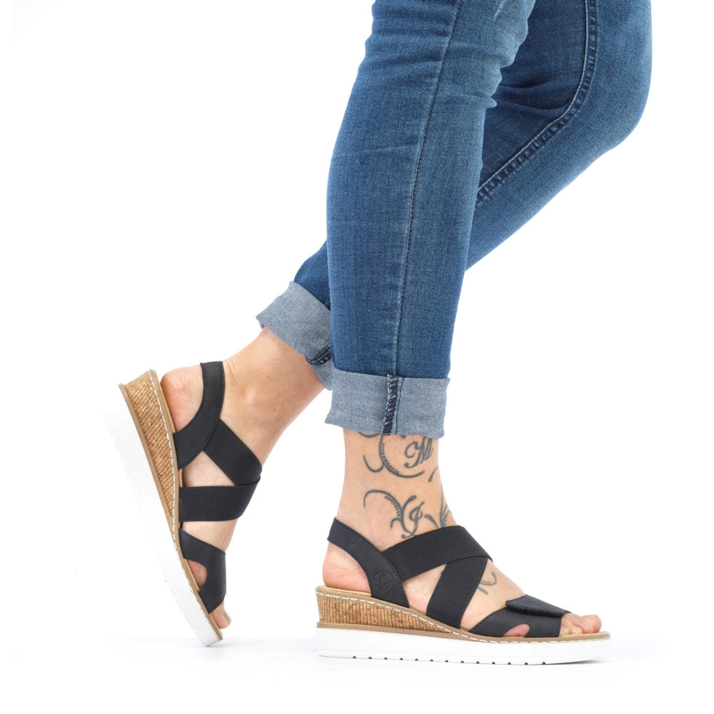 detail Dámské sandály RIEKER V38G8-00 černá S4