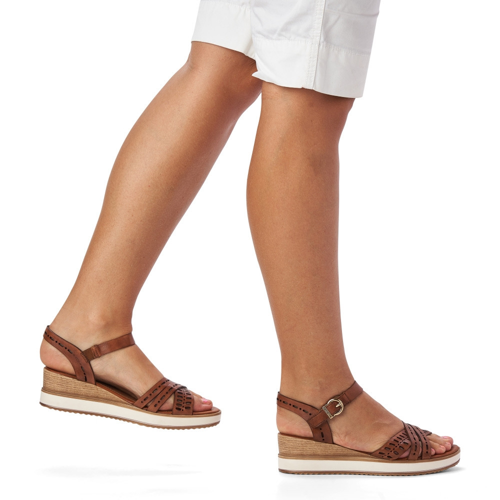 detail Dámské sandály REMONTE RIE-10201364-S2 hnědá