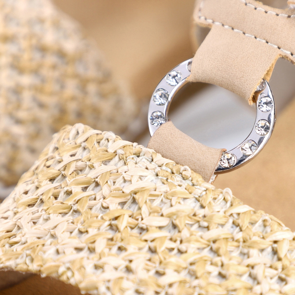 detail Dámske šľapky RIEKER V1243-60 béžová S5