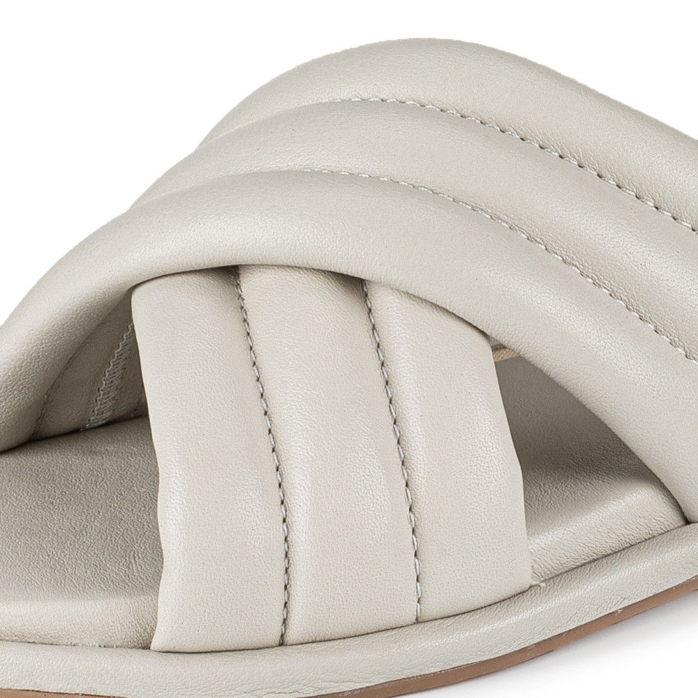 detail Dámské nazouváky TAMARIS TAM-10201471-S2 bílá