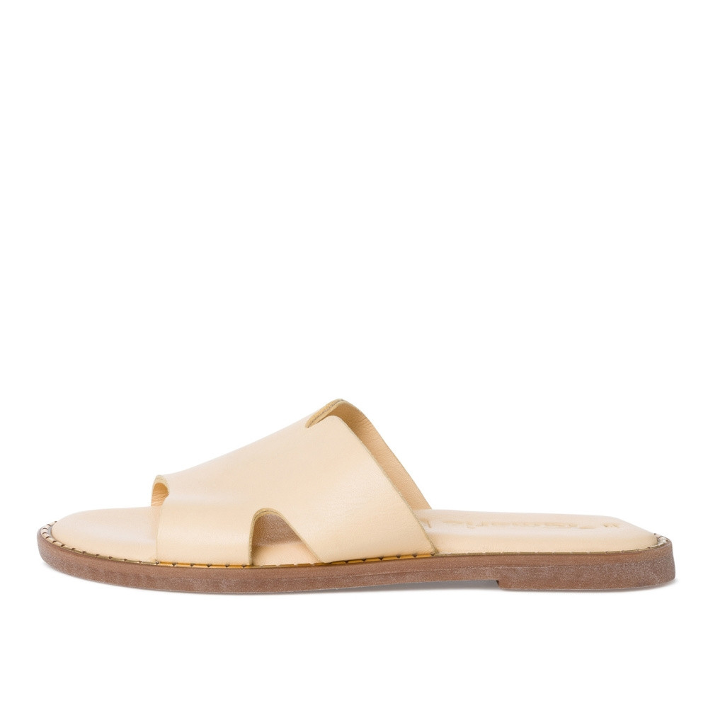 detail Dámské nazouváky TAMARIS TAM-10201509-S2 žlutá