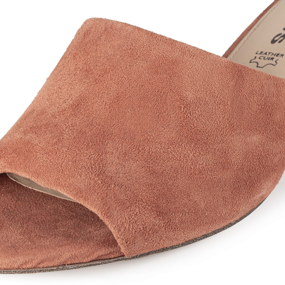 detail Dámské nazouváky TAMARIS 27204-28-625 hnědá S2