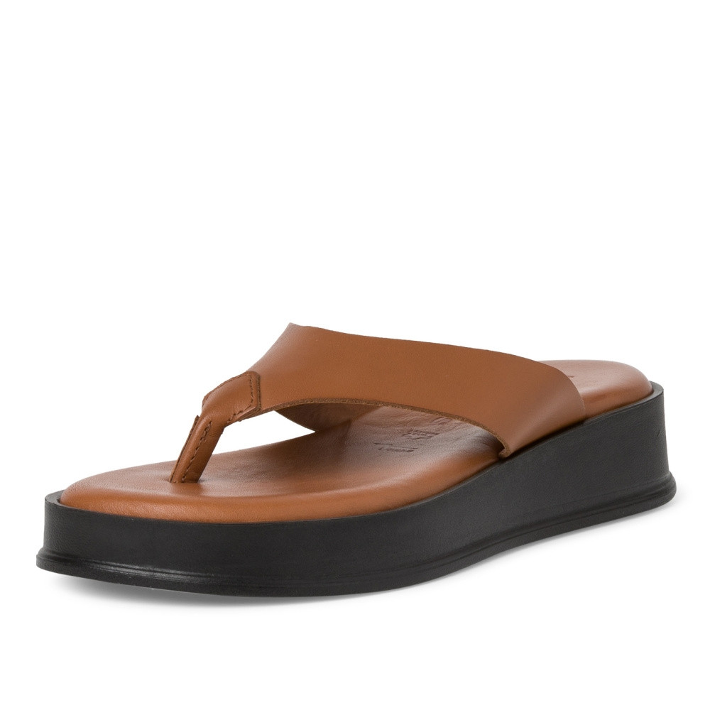 detail Dámské žabky TAMARIS TAM-10201535-S2 hnědá