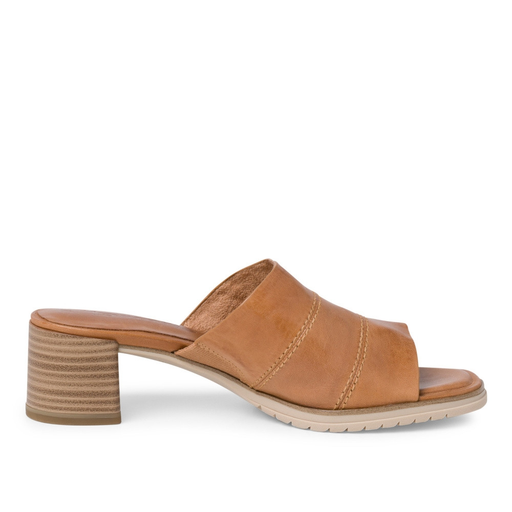 detail Dámské nazouváky TAMARIS TAM-10201551-S2 hnědá