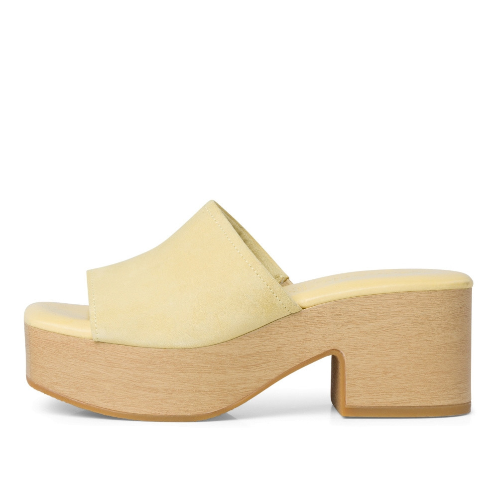 detail Dámské nazouváky TAMARIS 27243-38-670 žlutá S2