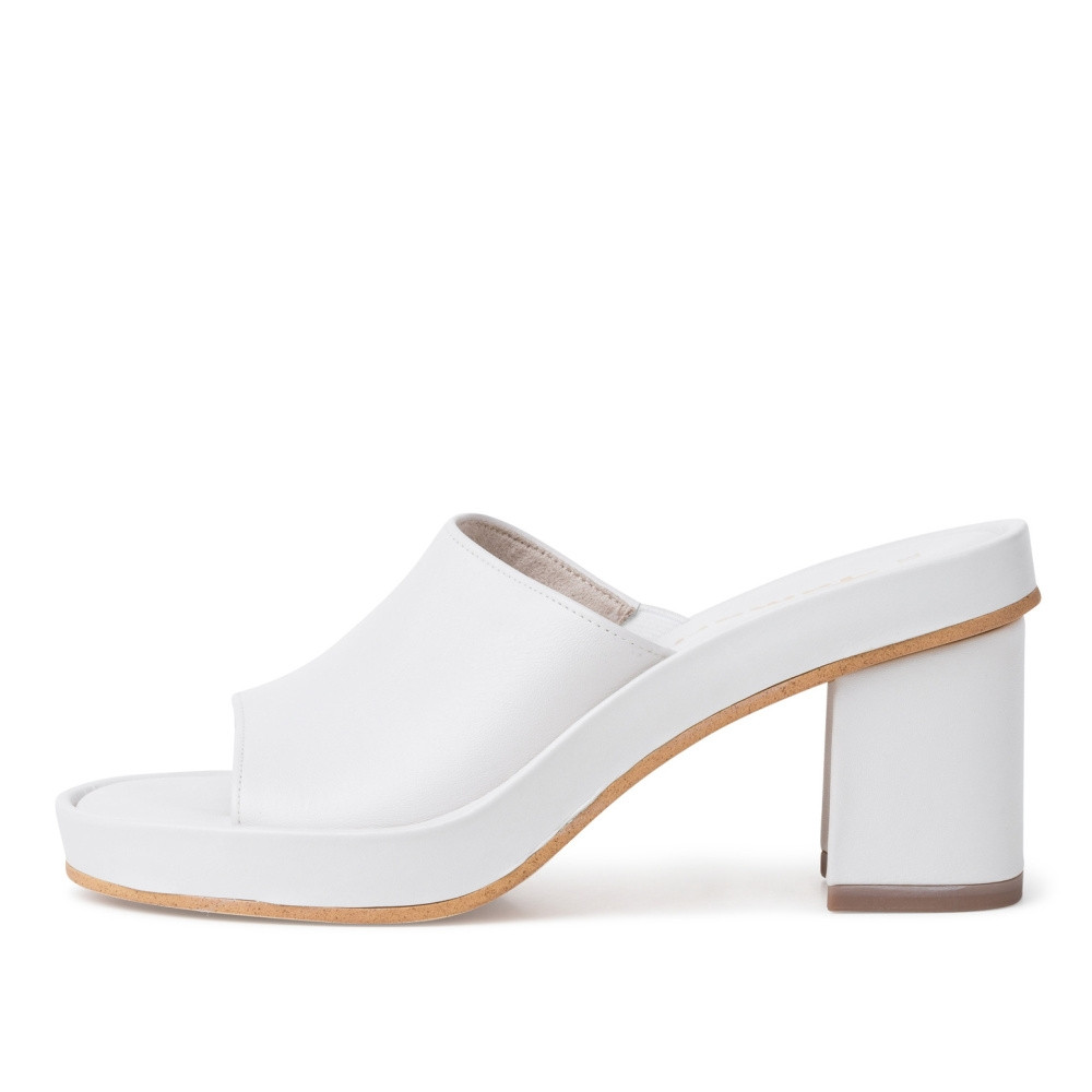 detail Dámské nazouváky TAMARIS TAM-10201575-S2 bílá