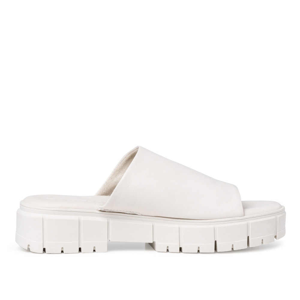 detail Dámské nazouváky TAMARIS TAM-10201578-S2 bílá